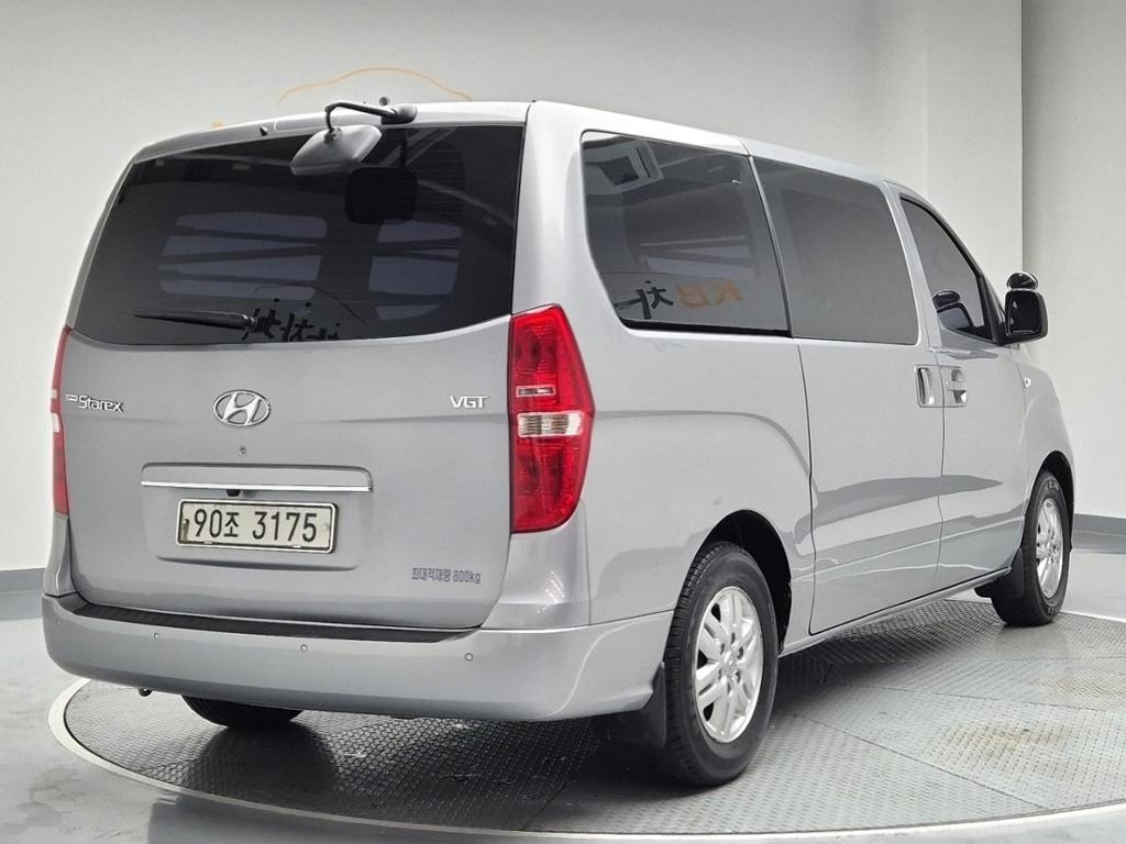 2019 HYUNDAI THE NEW GRAND STAREX 
