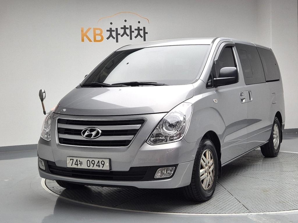 2016 HYUNDAI GRAND STAREX 