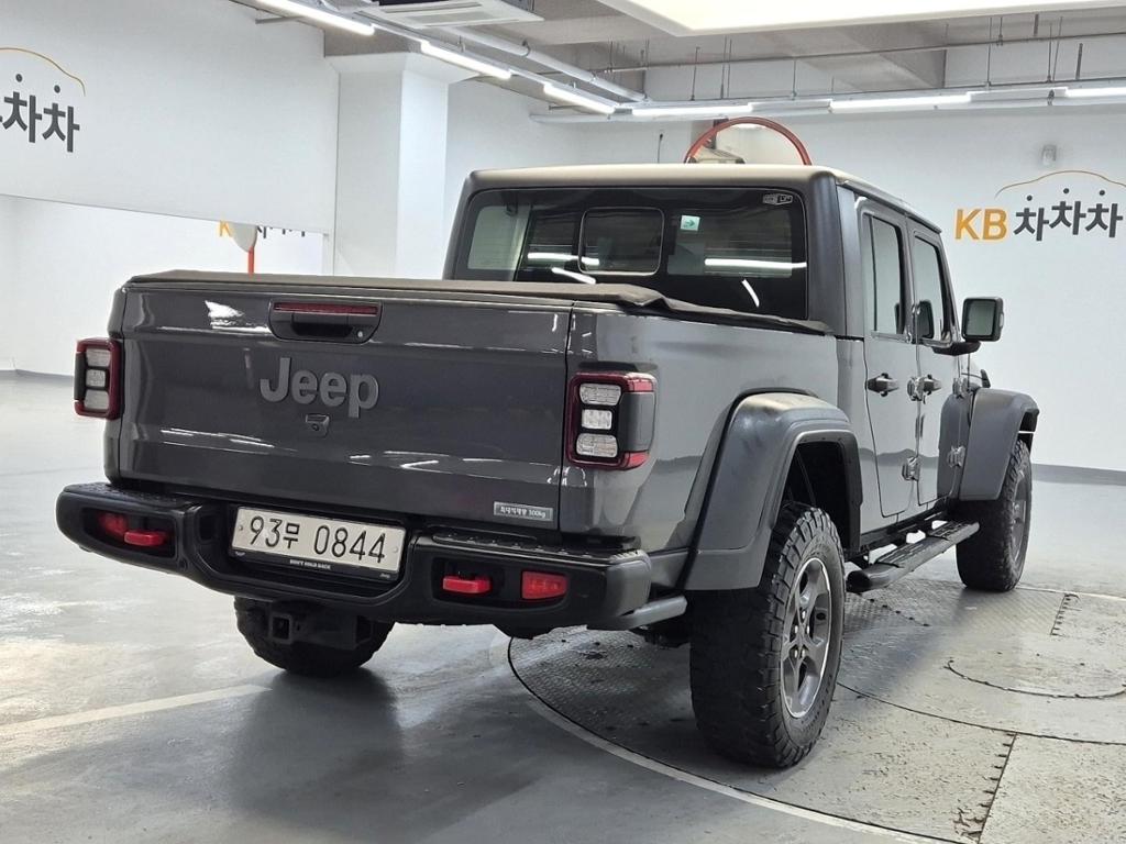 2021 JEEP Gladiator 