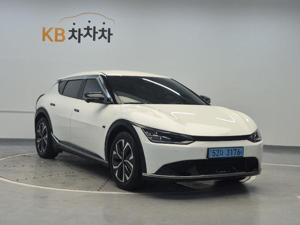 2023 KIA EV6 