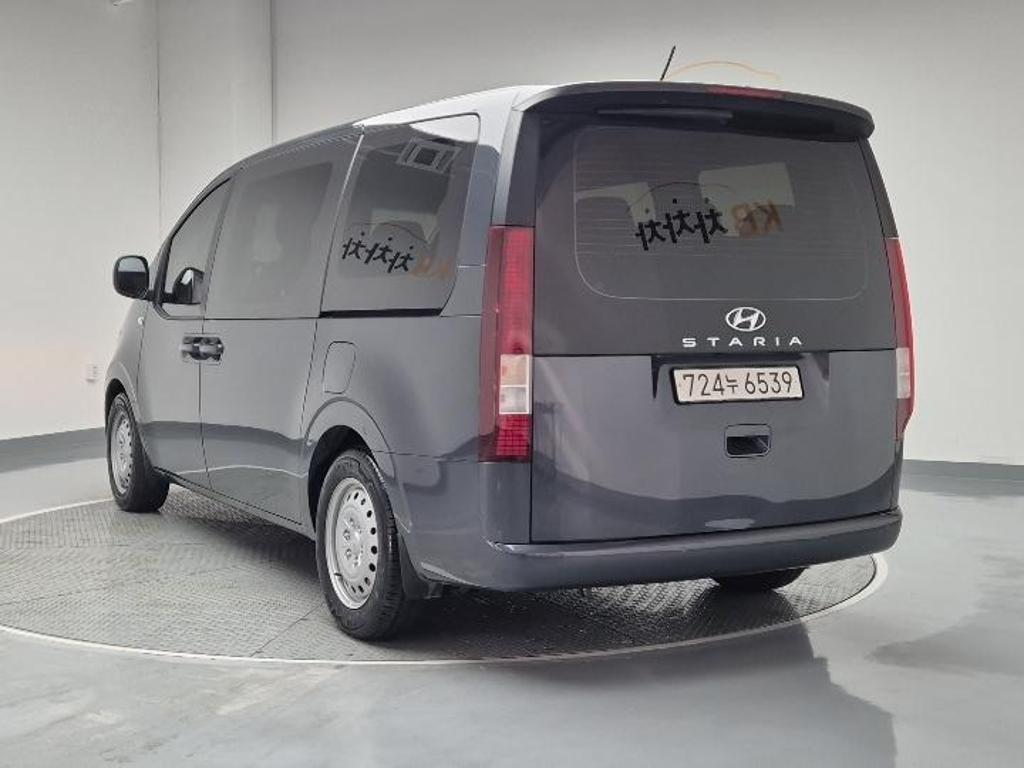 2022 HYUNDAI STARIA 