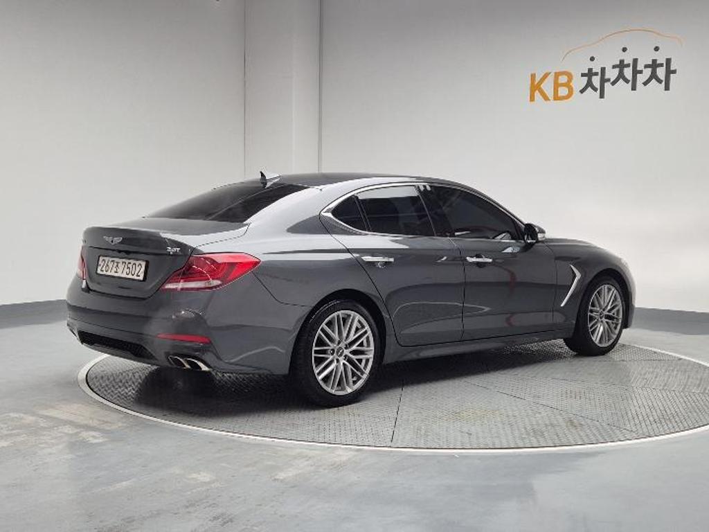 2019 GENESIS G70 