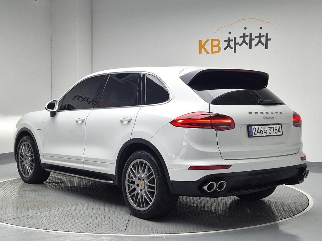 2016 PORSCHE CAYENNE (2G) 