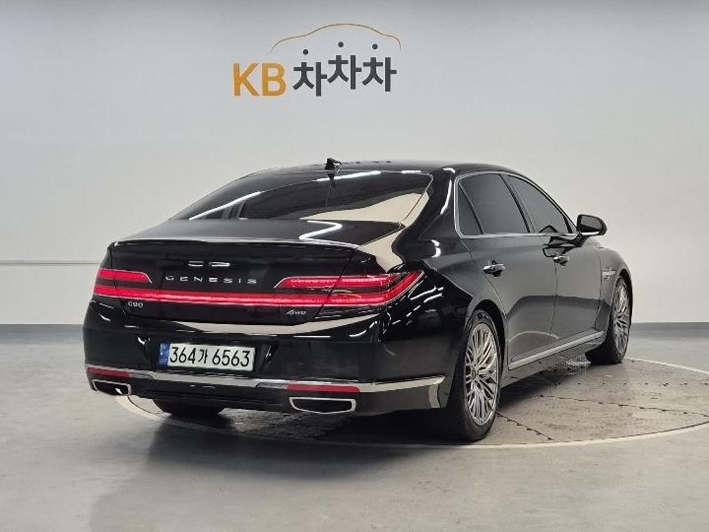 2021 GENESIS G90 