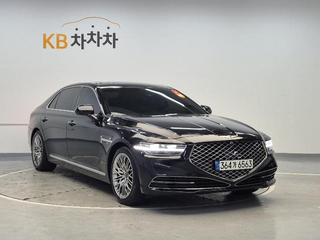 2021 GENESIS G90 