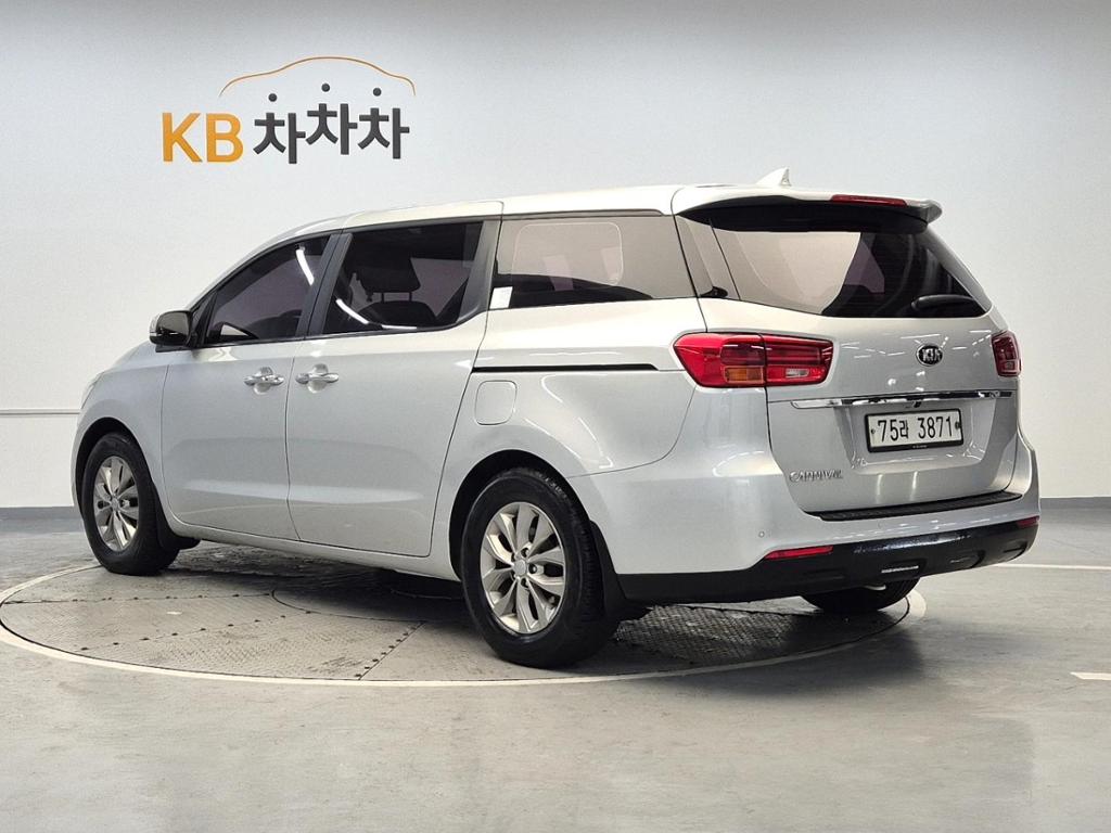 2019 KIA THE NEW CARNIVAL 