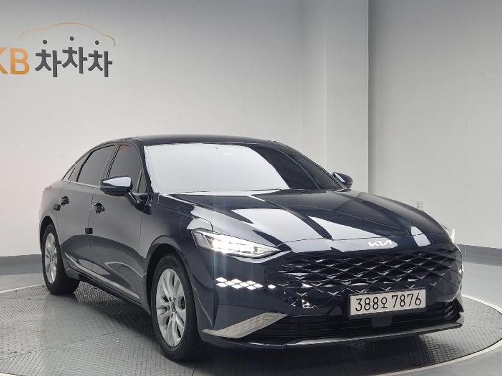 2022 KIA K8 