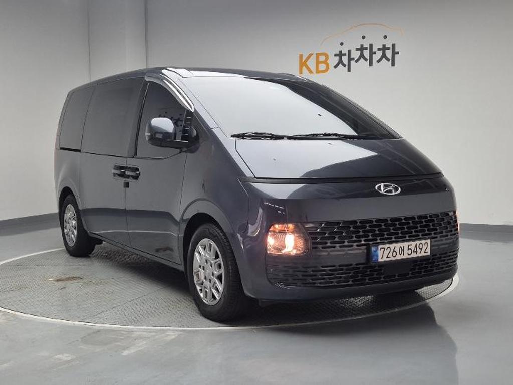2022 HYUNDAI STARIA 