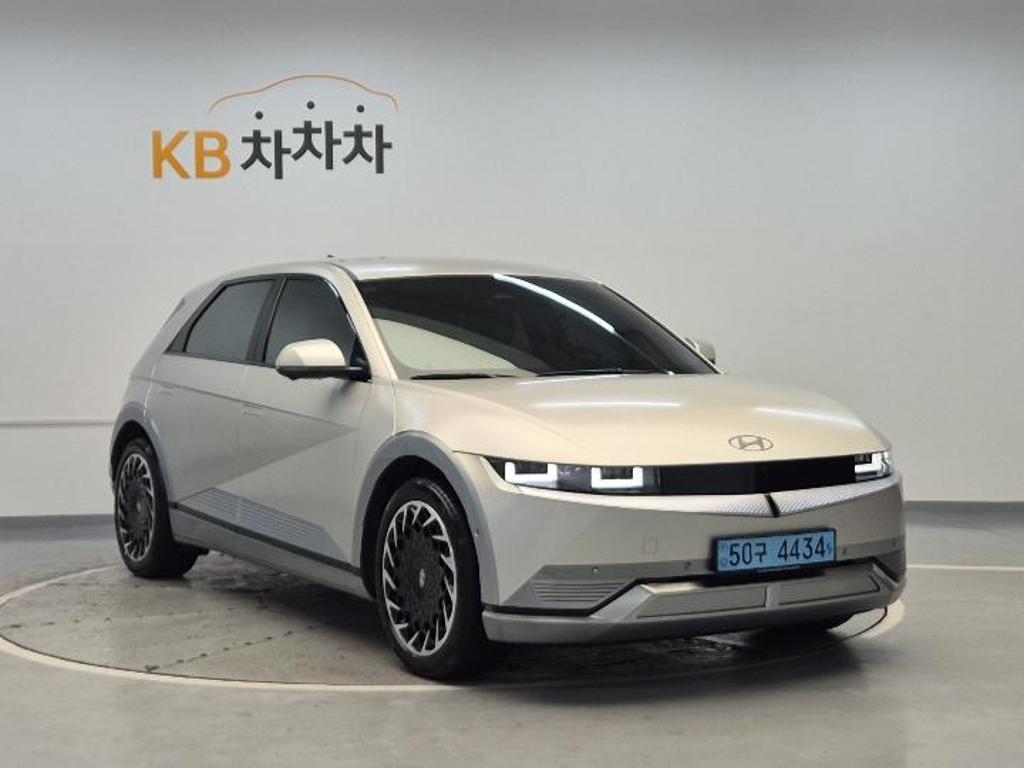 2022 HYUNDAI IONIQ5 