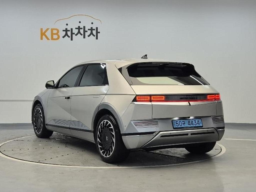 2022 HYUNDAI IONIQ5 