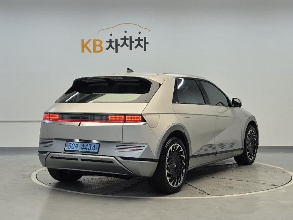 2022 HYUNDAI IONIQ5 