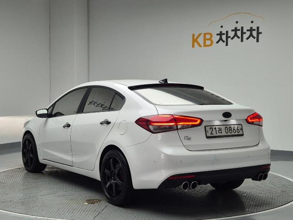 2016 KIA THE NEW K3 