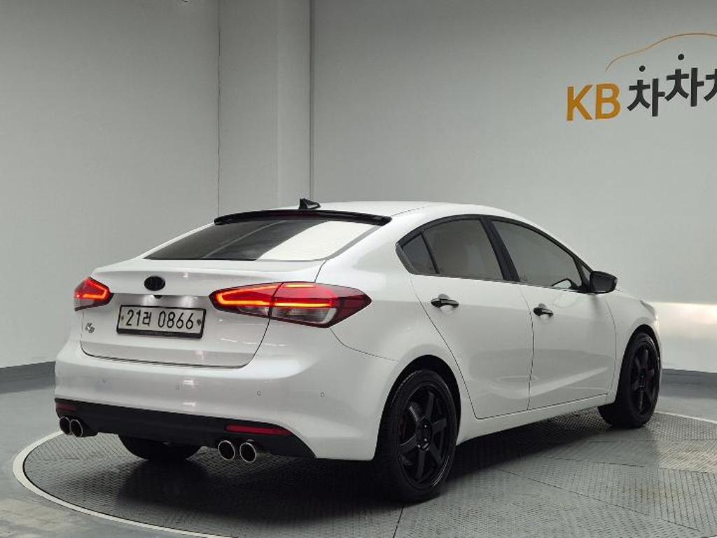 2016 KIA THE NEW K3 