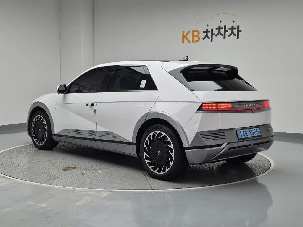 2022 HYUNDAI IONIQ5 