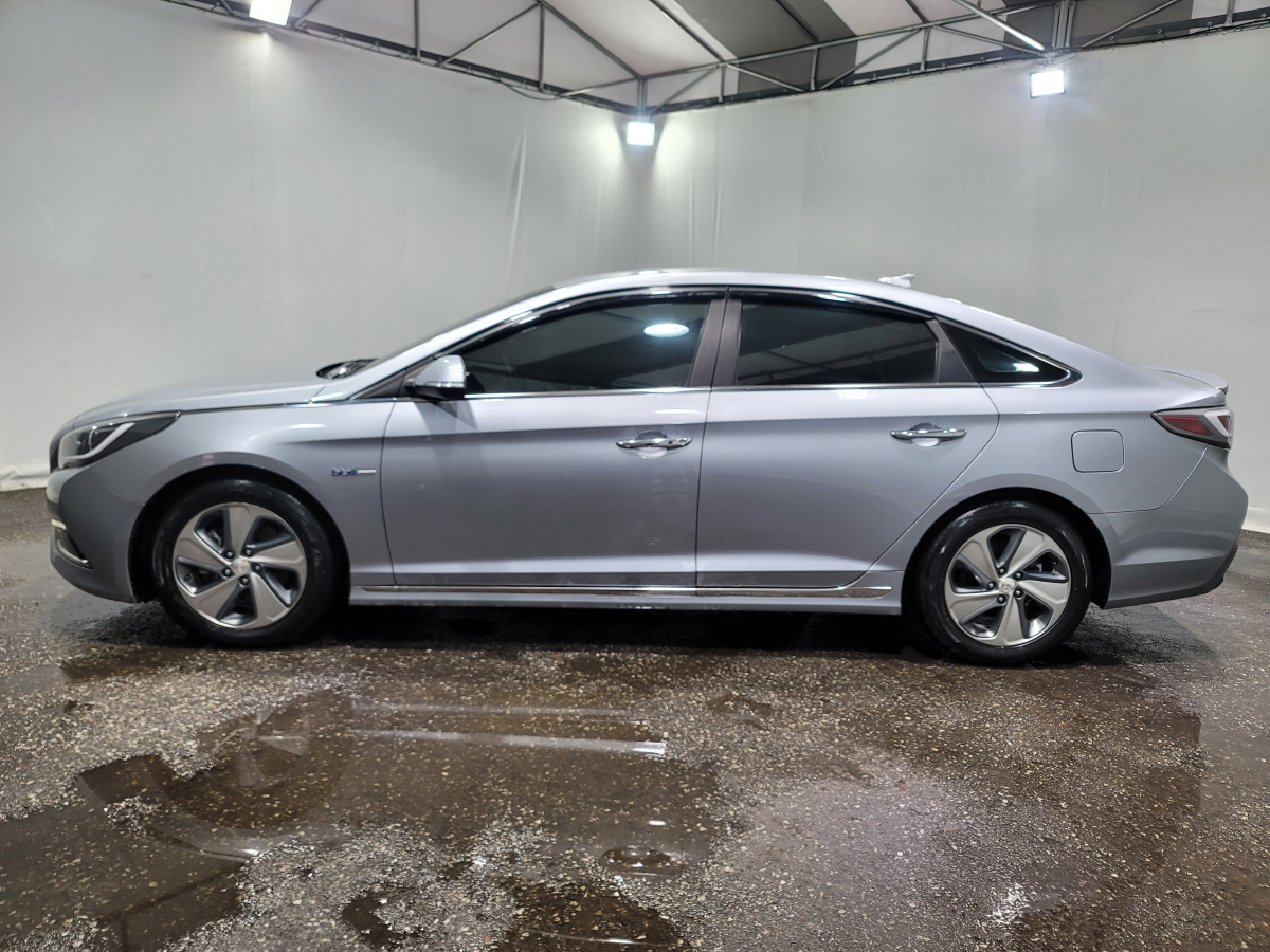 2016 HYUNDAI LF SONATA HYBRID 