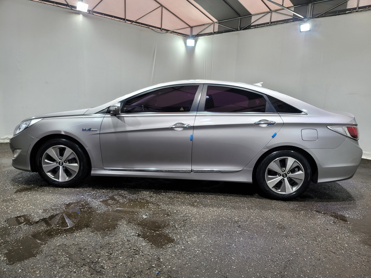 2012 HYUNDAI YF SONATA HYBRID 