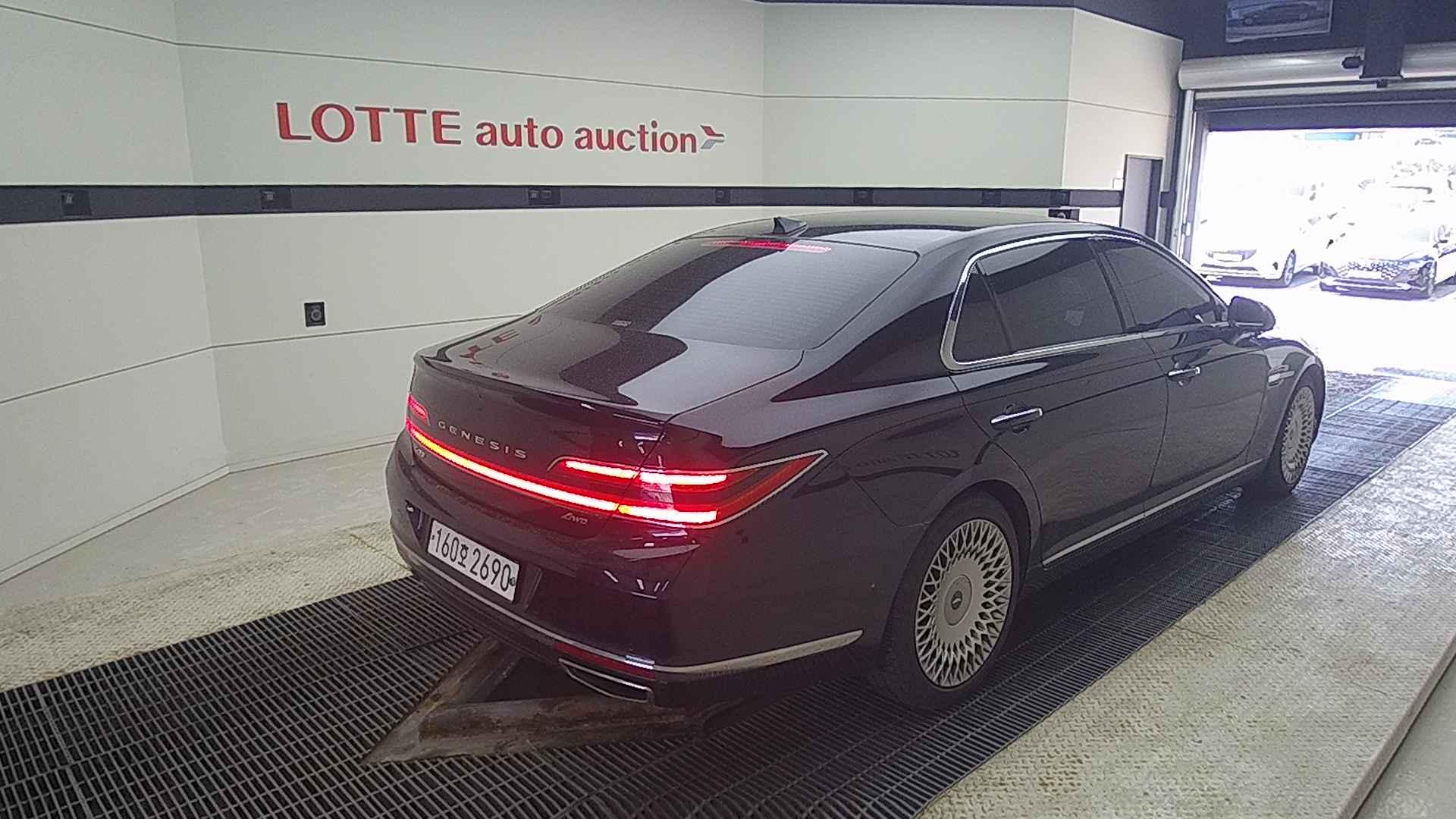 2021 GENESIS G90 3.8 AWD Premium Luxury