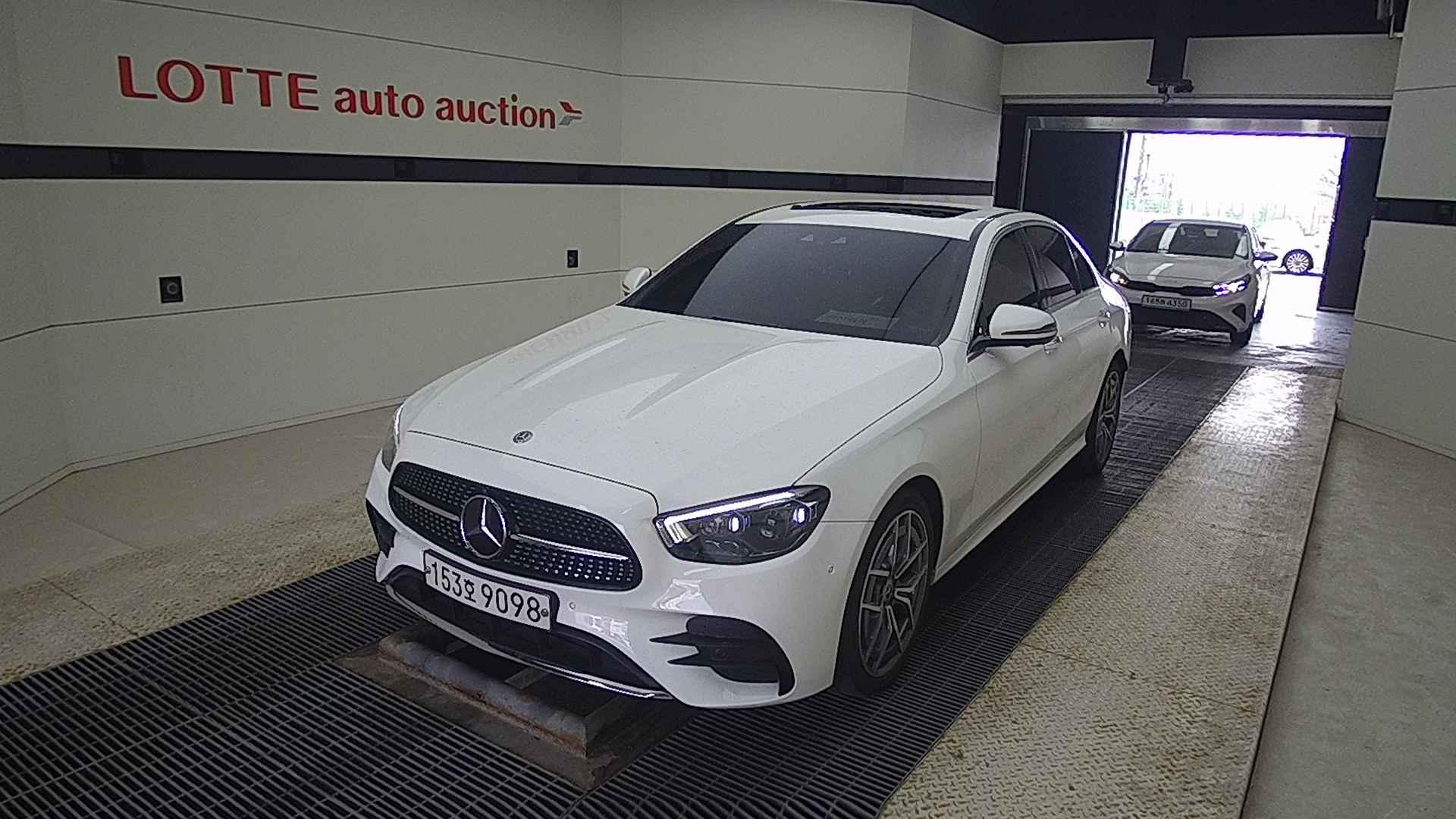2021 BENZ E CLASS (5Gen) E220d 4MATIC AMG Line