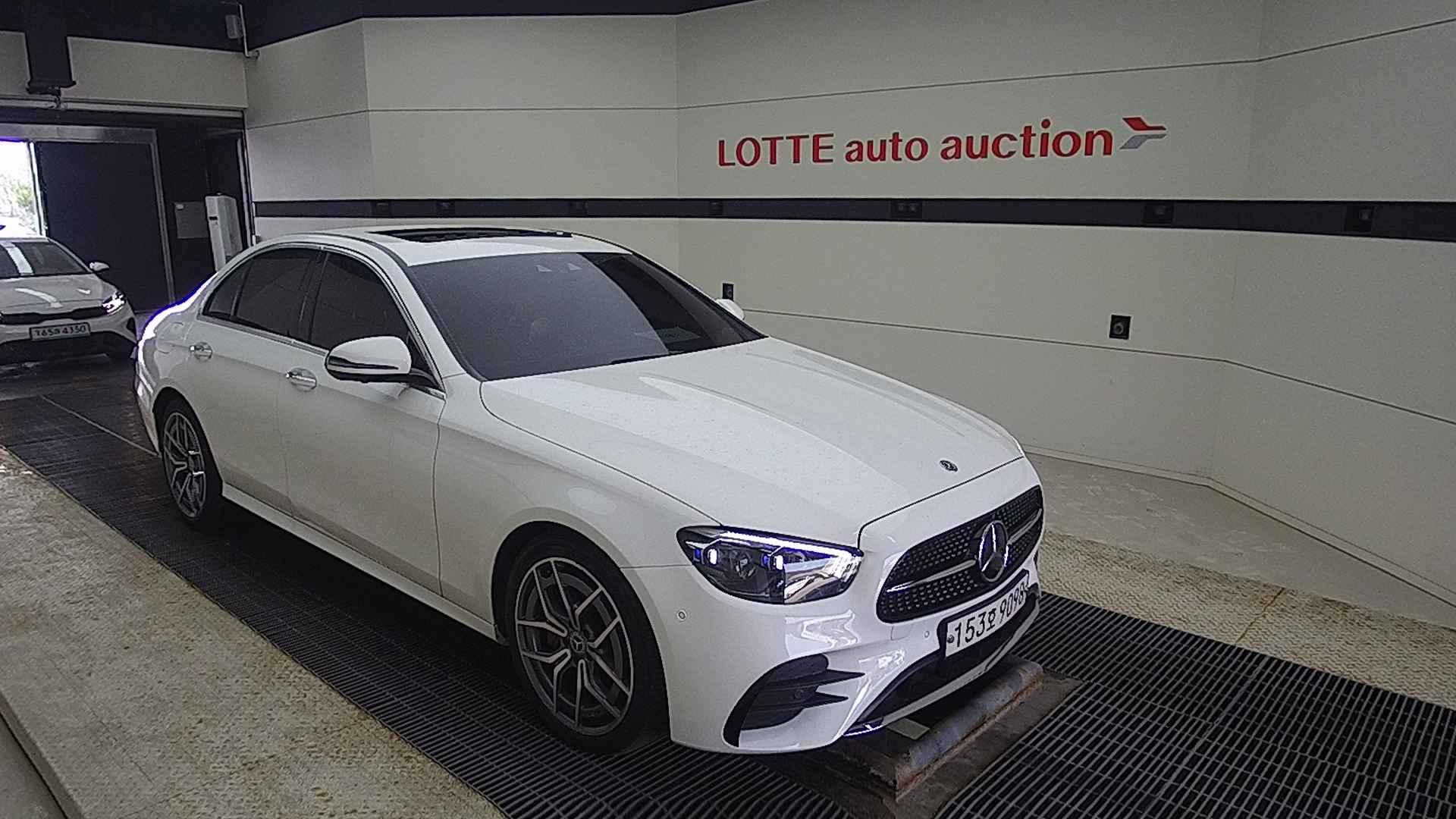2021 BENZ E CLASS (5Gen) E220d 4MATIC AMG Line