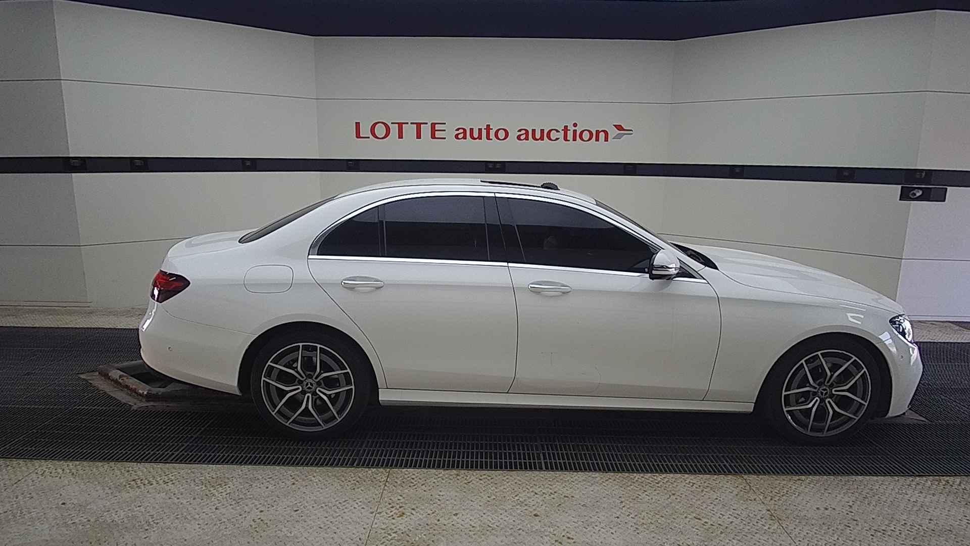2021 BENZ E CLASS (5Gen) E220d 4MATIC AMG Line