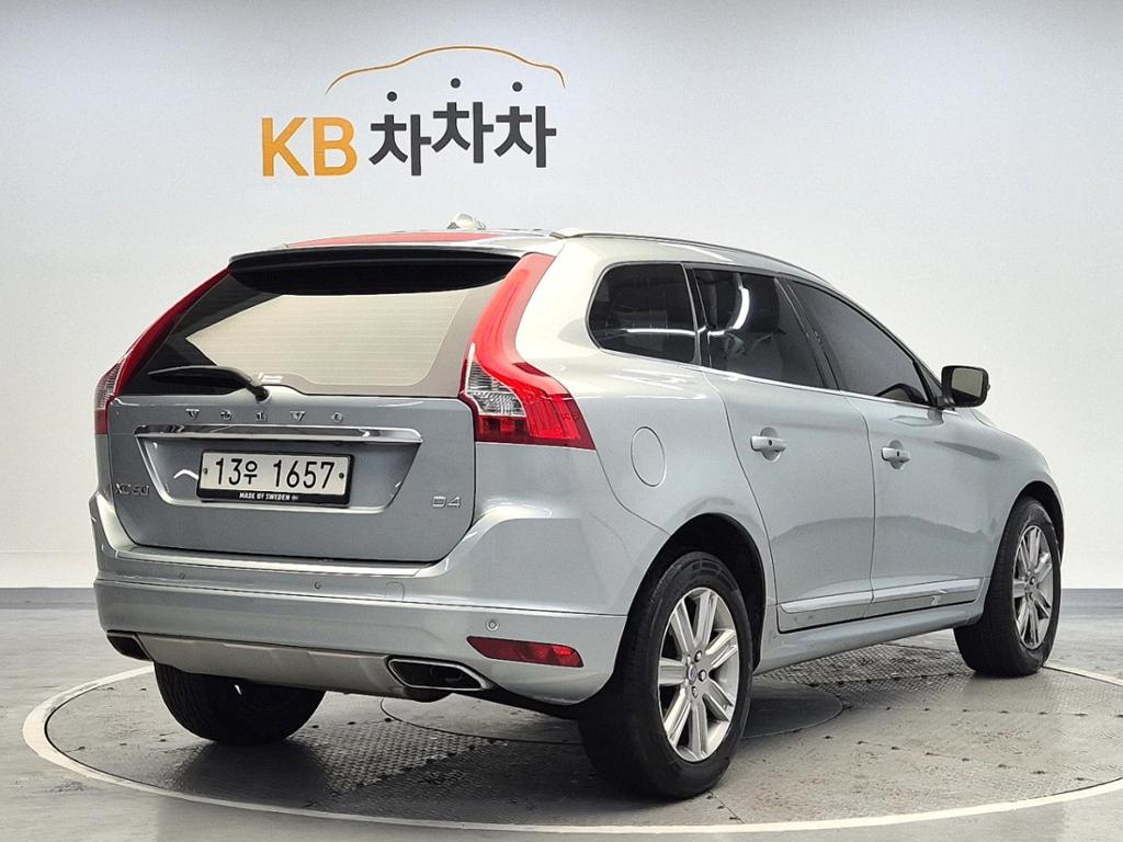 2016 VOLVO XC60 (1Gen) 