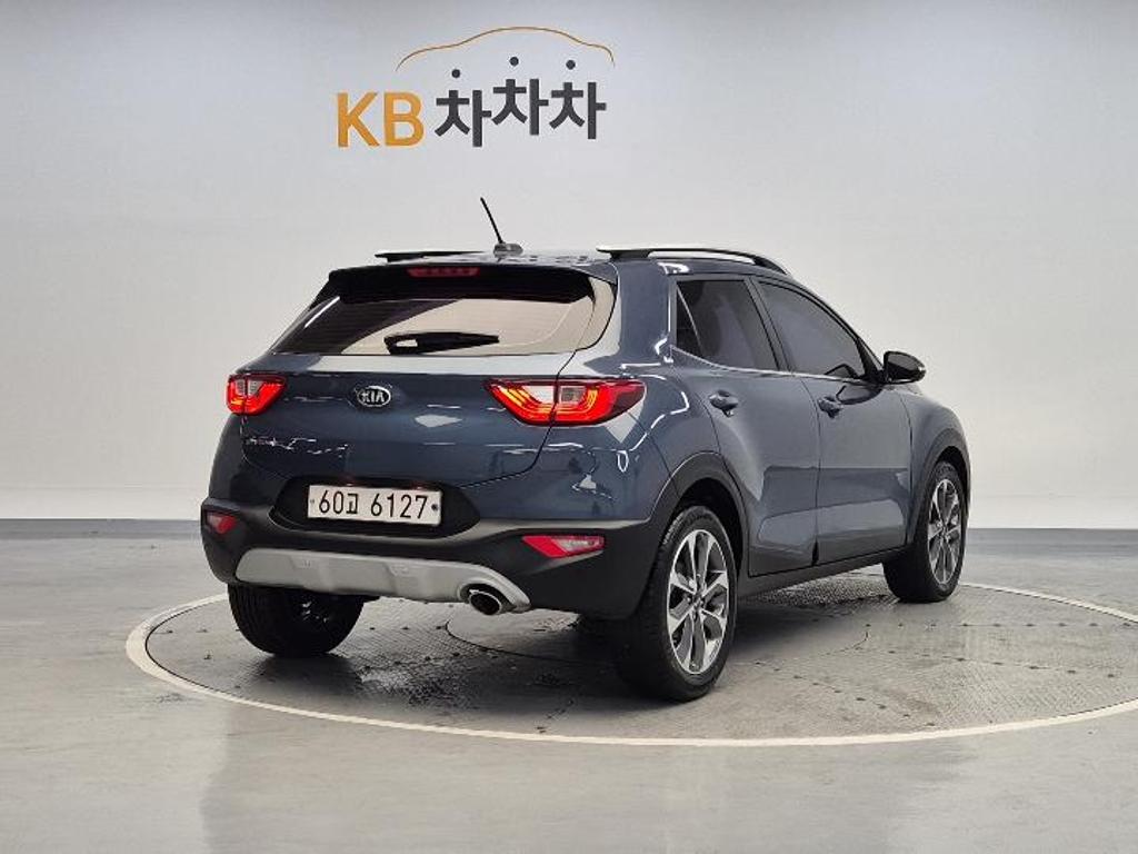 2018 KIA STONIC 