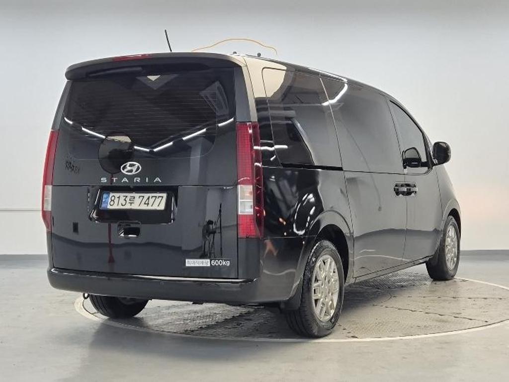 2023 HYUNDAI STARIA 
