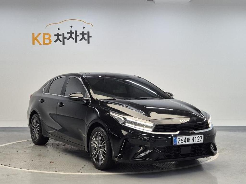 2022 KIA THE NEW K3 