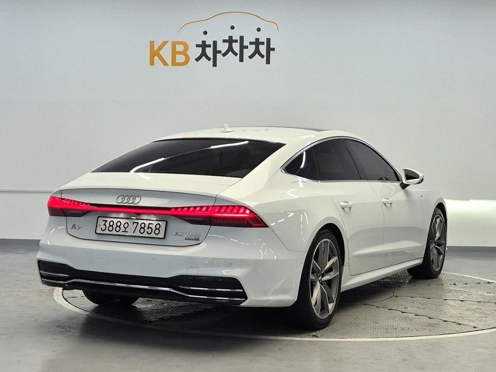 2021 AUDI A7 (2Gen) 