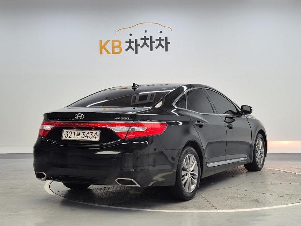 2017 HYUNDAI GRANDEUR HG 