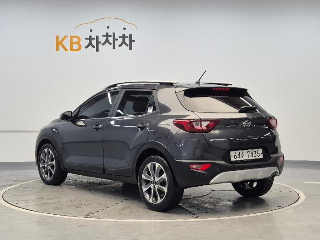 2018 KIA STONIC 