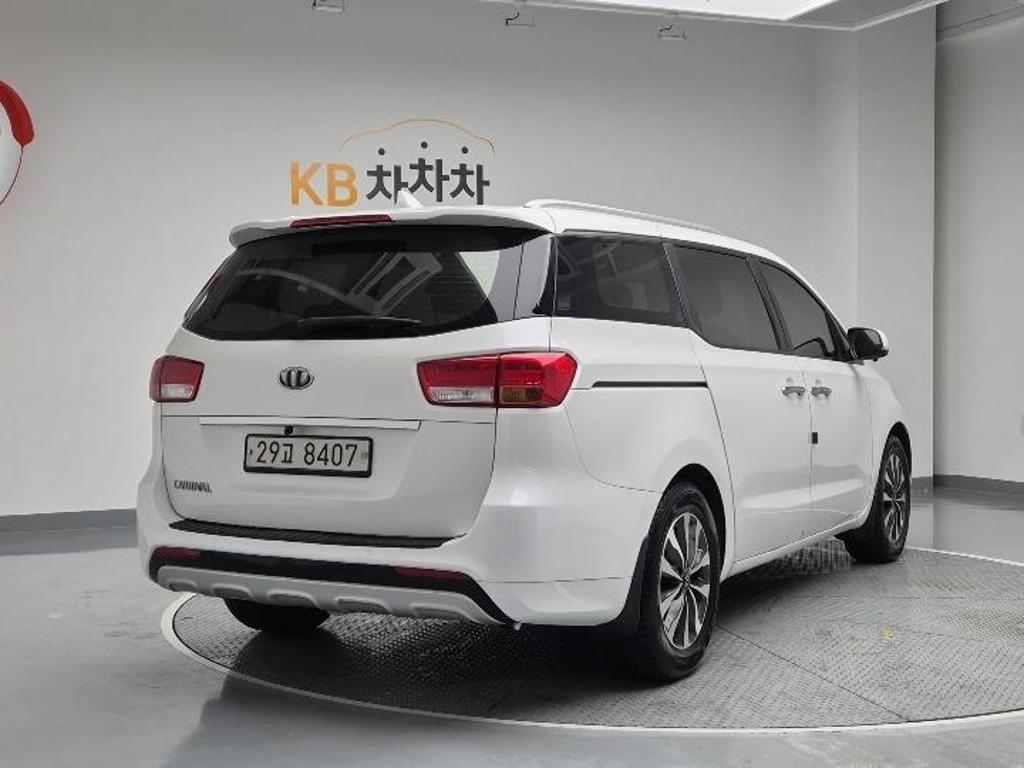 2016 KIA ALL NEW CARNIVAL 