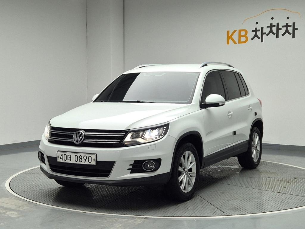 2016 VOLKSWAGEN TIGUAN 