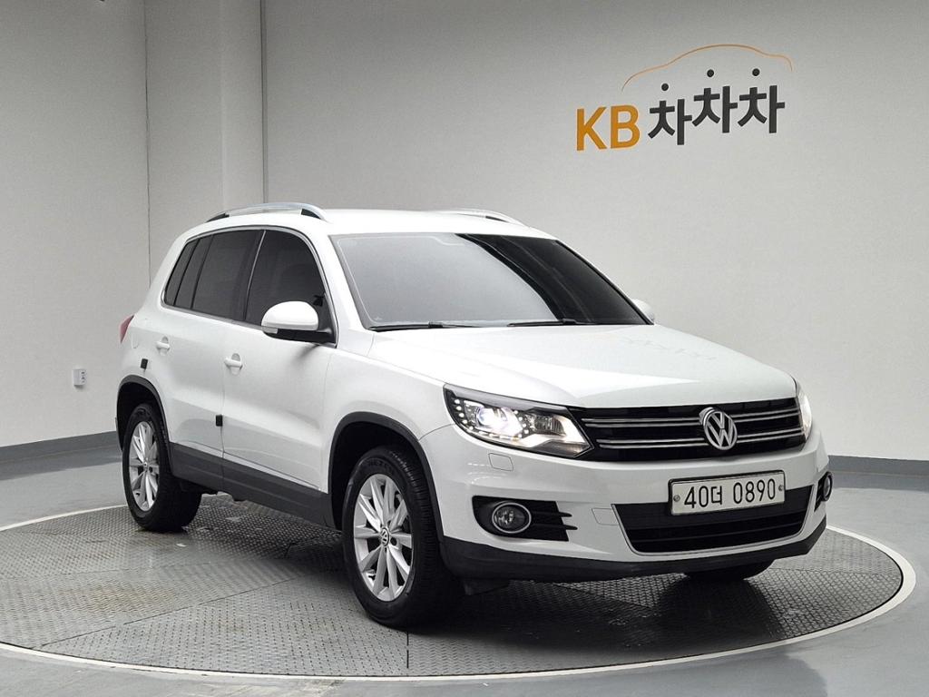 2016 VOLKSWAGEN TIGUAN 