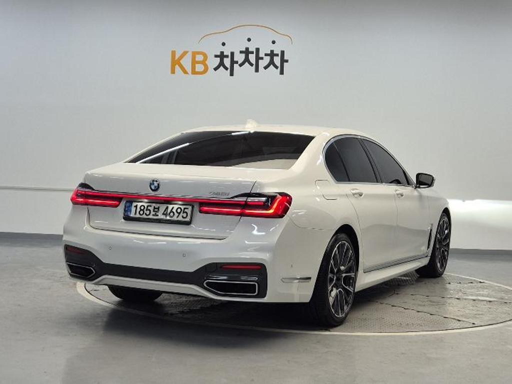 2021 BMW 7 SERIES (6Gen) 
