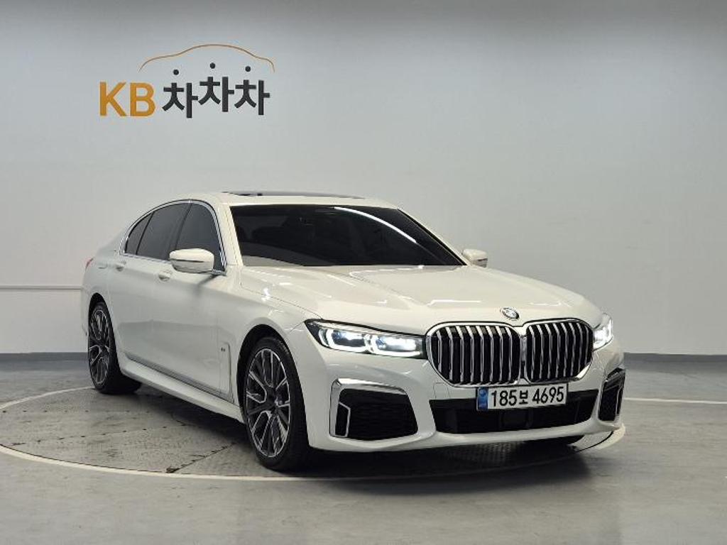 2021 BMW 7 SERIES (6Gen) 
