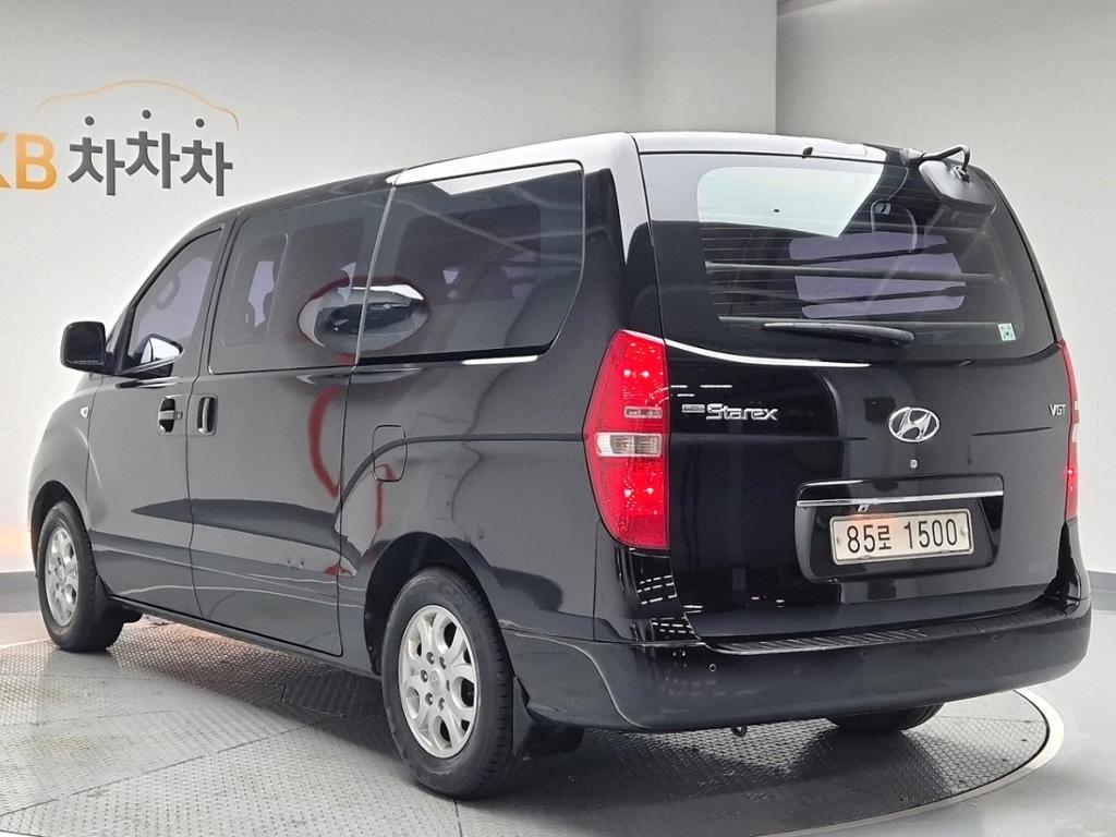 2015 HYUNDAI GRAND STAREX 