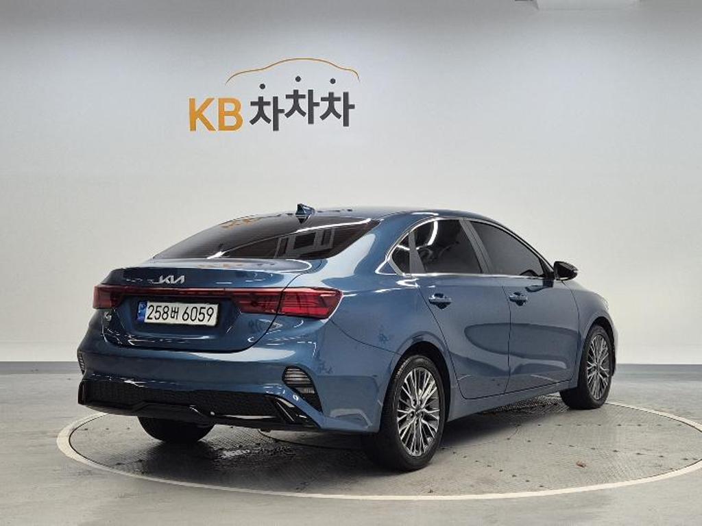 2022 KIA THE NEW K3 