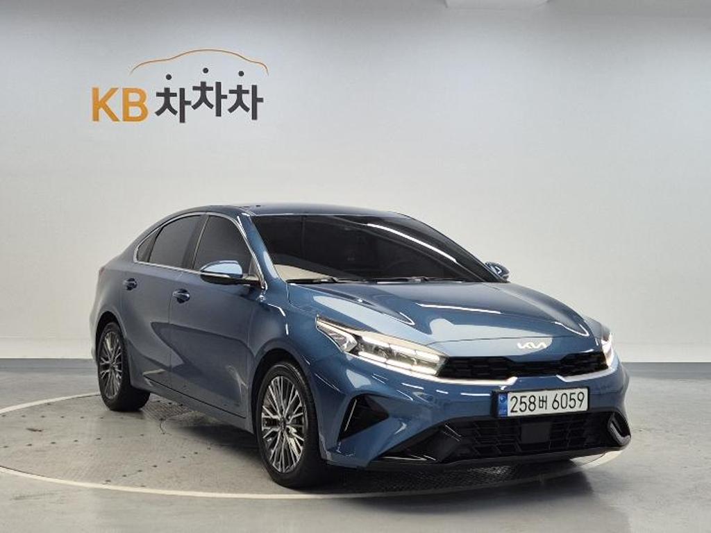 2022 KIA THE NEW K3 