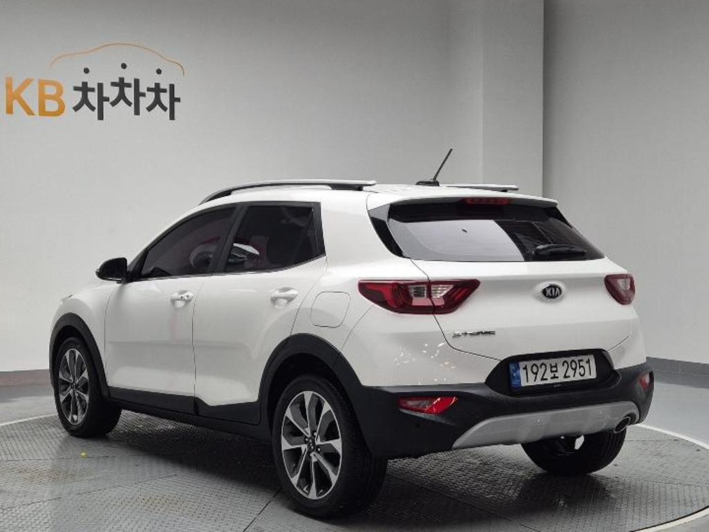 2018 KIA STONIC 