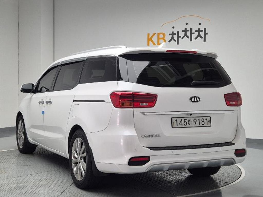 2020 KIA THE NEW CARNIVAL 