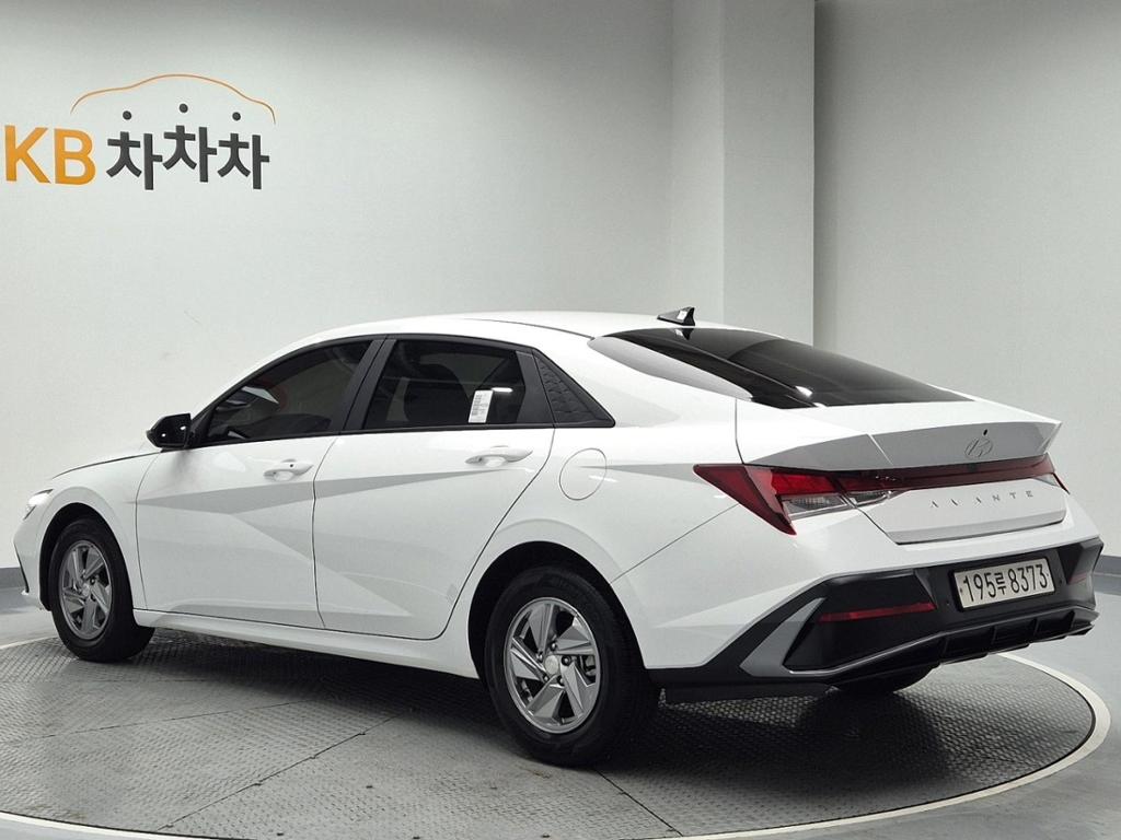 2024 HYUNDAI AVANTE (CN7) 