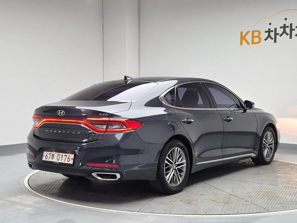 2017 HYUNDAI GRANDEUR IG 