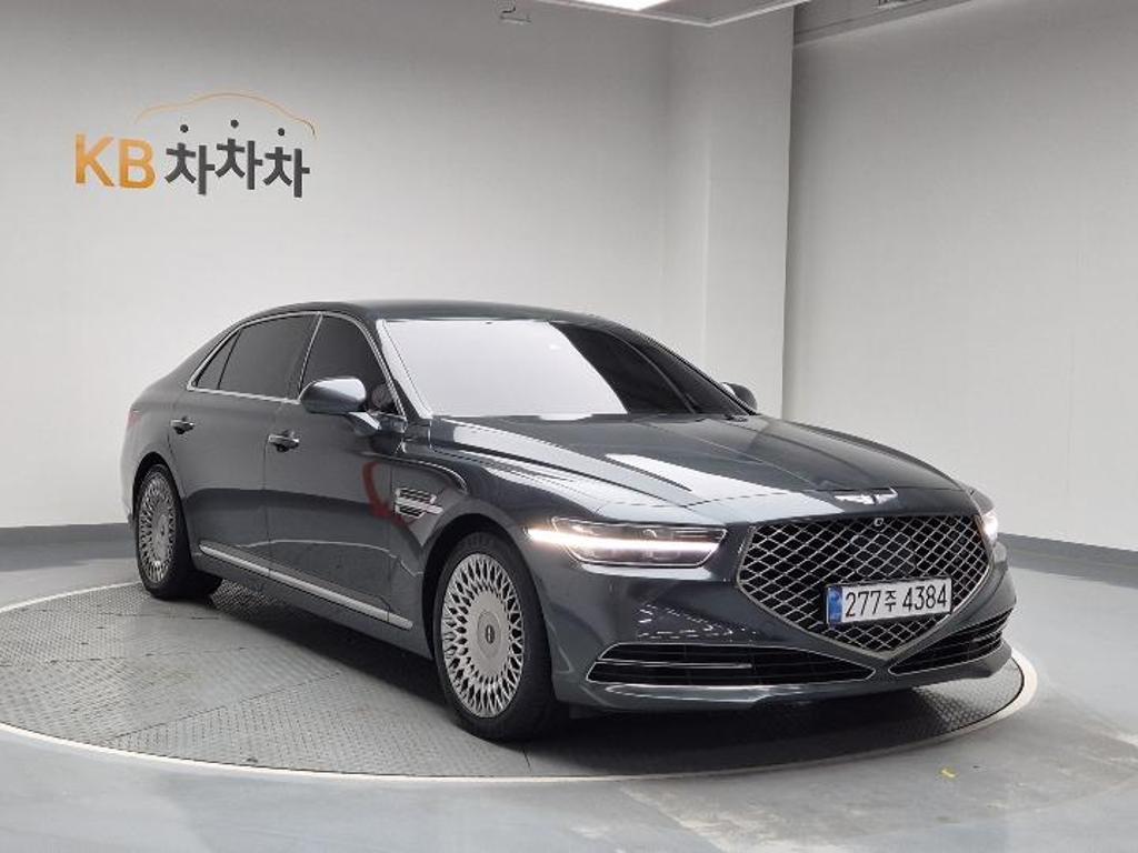2021 GENESIS G90 