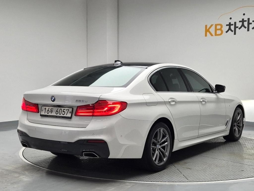 2018 BMW 5 SERIES (7Gen) 