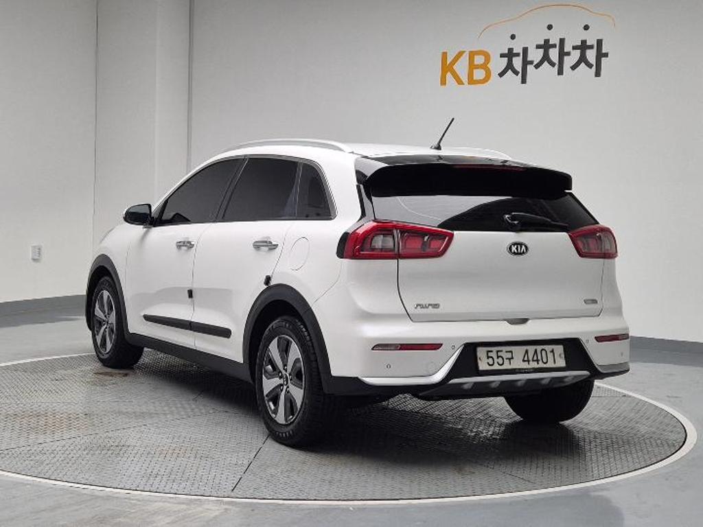 2018 KIA NIRO 