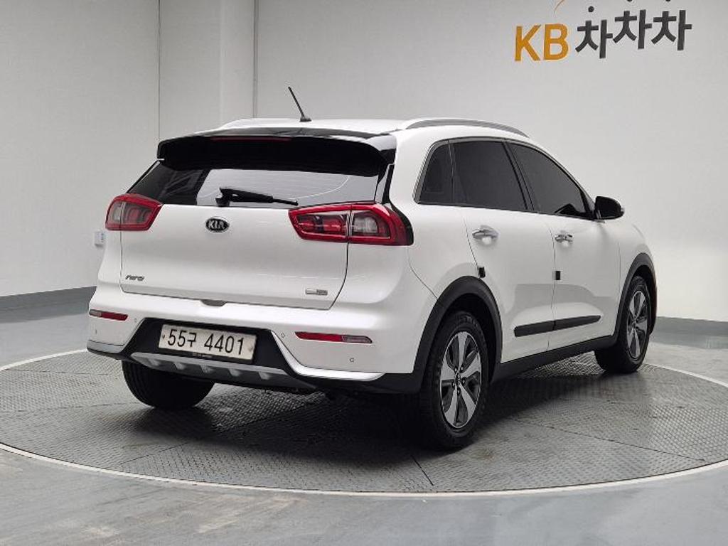 2018 KIA NIRO 