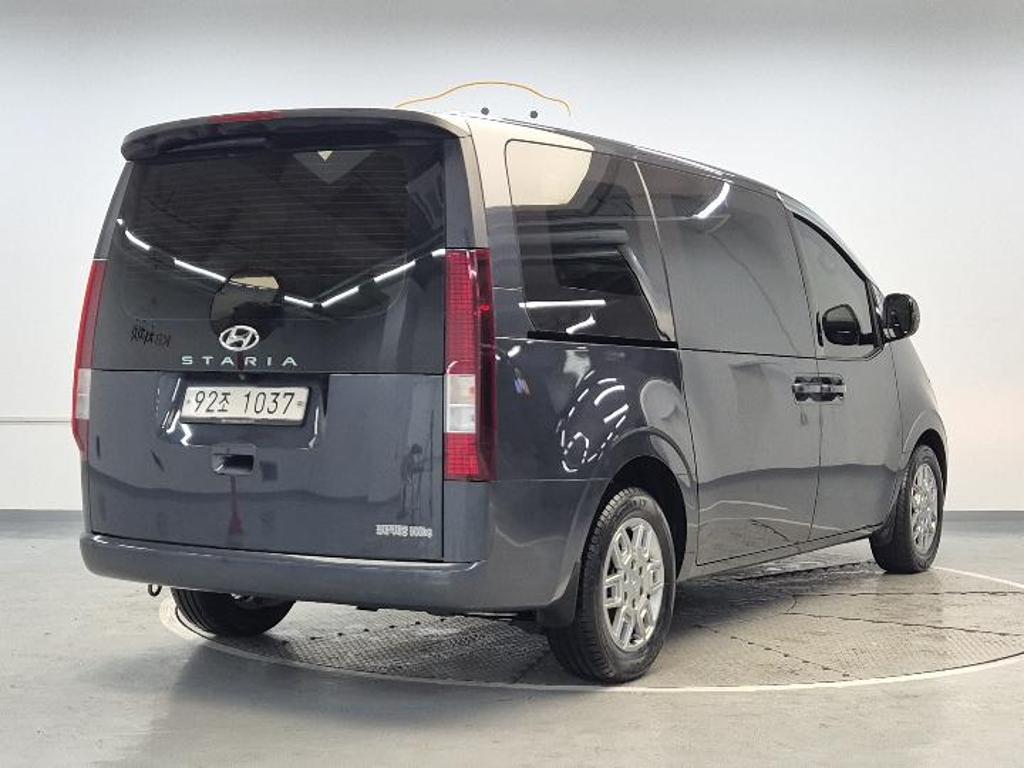 2022 HYUNDAI STARIA 