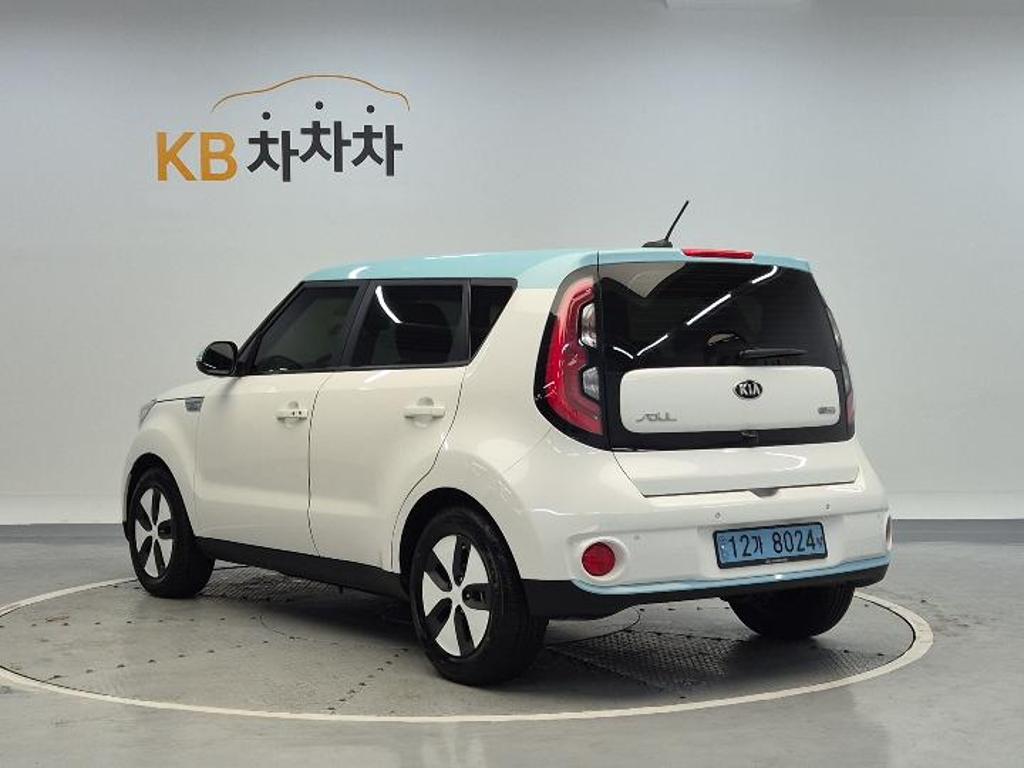 2018 KIA SOUL EV 