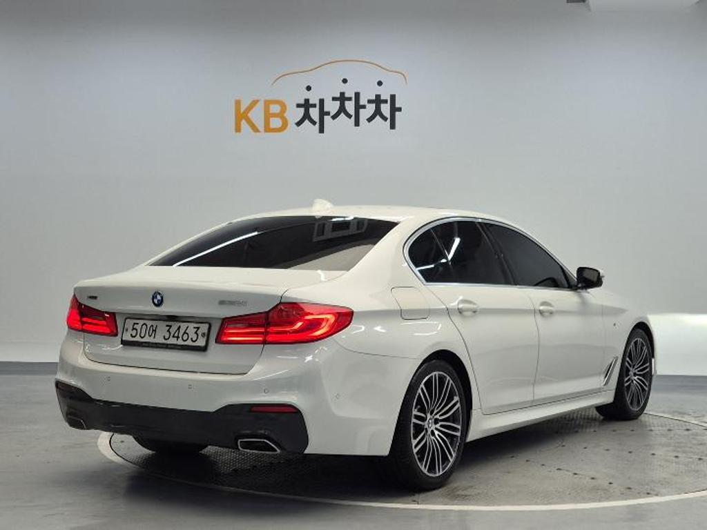 2019 BMW 5 SERIES (7Gen) 